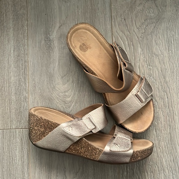 Clarks Shoes - Clark’s Temira West metallic gold wedges